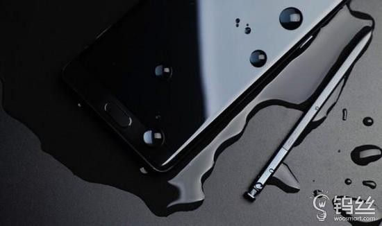 三星深陷爆炸門的背后 你手機里的電池安全嗎？_pic1