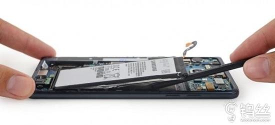 三星深陷爆炸門的背后 你手機里的電池安全嗎？_pic1